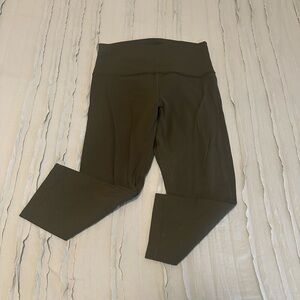Lululemon Cropped Leggings | Size 8